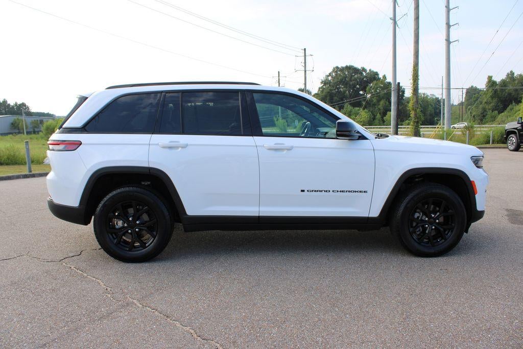2025 Jeep Grand Cherokee Altitude