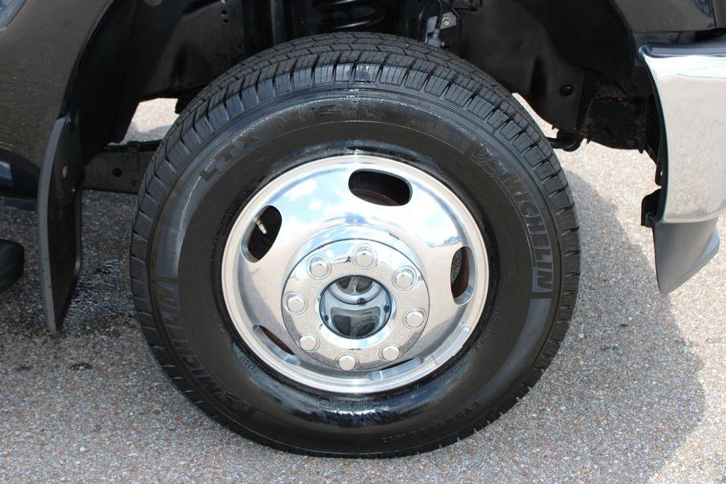 2013 Ford Super Duty F-350 DRW XL