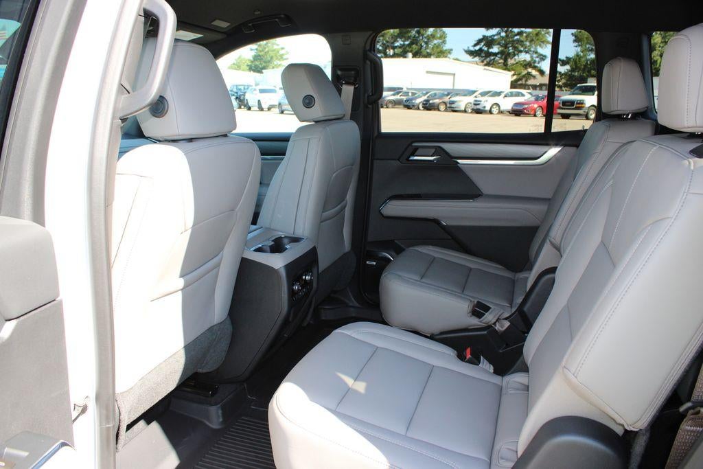 2026 GMC Acadia Elevation - Photo 8