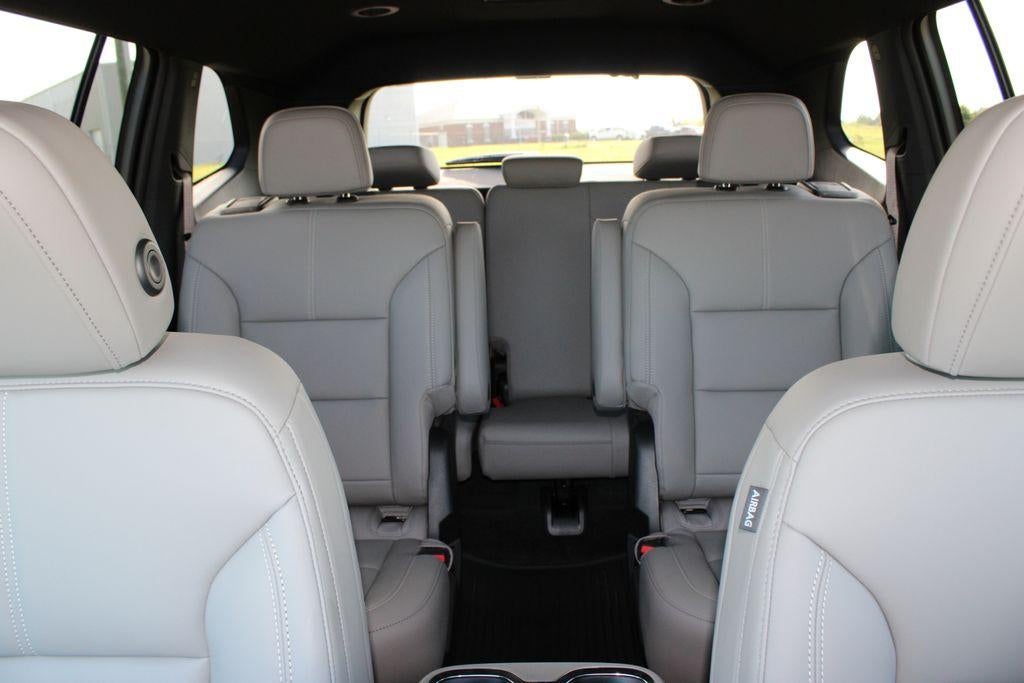 2026 GMC Acadia Elevation - Photo 17
