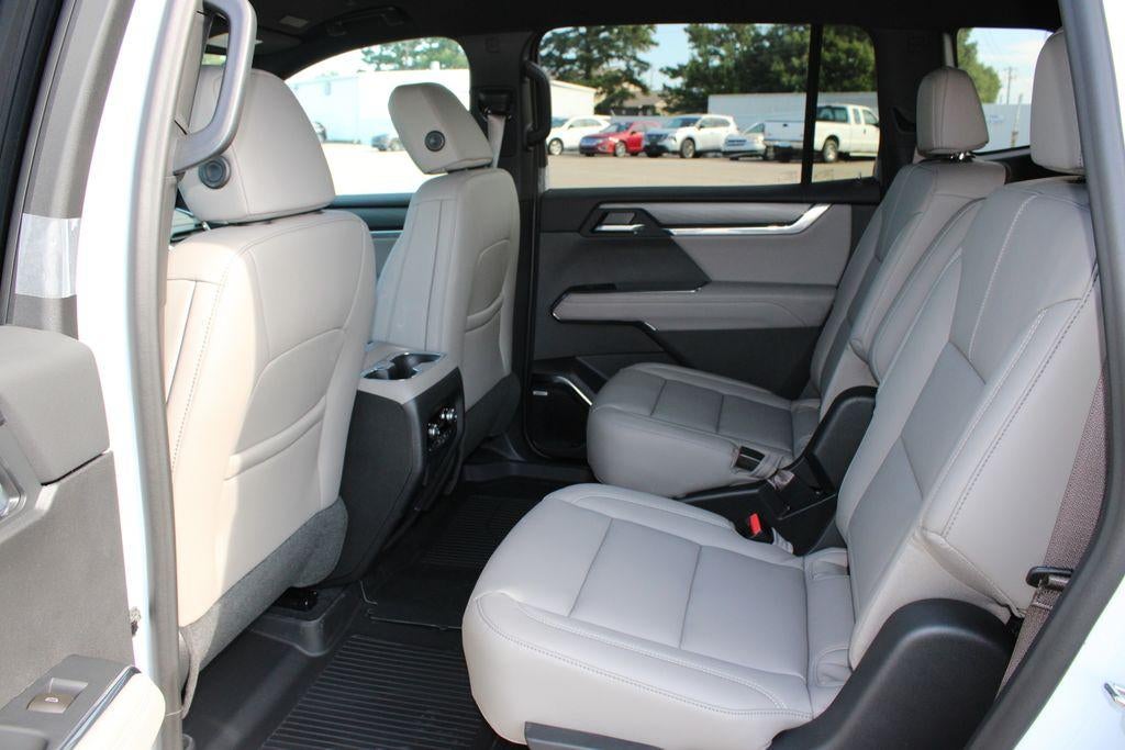2026 GMC Acadia Elevation - Photo 7