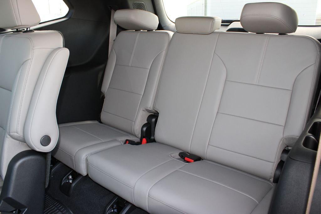 2026 GMC Acadia Elevation - Photo 8