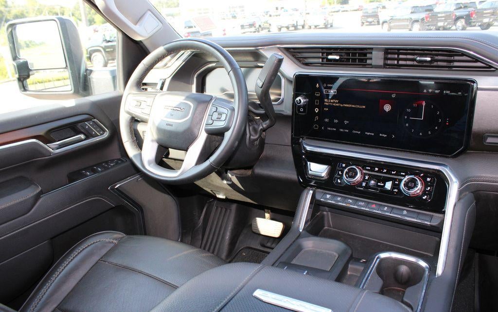 2025 GMC Sierra 2500 HD Denali