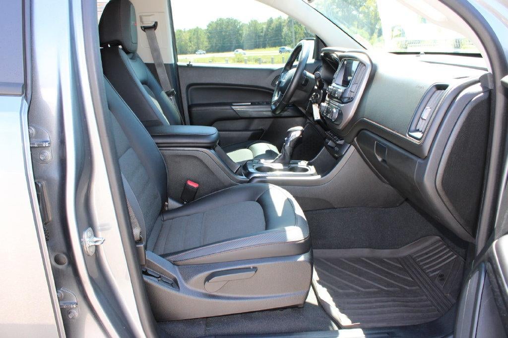 2022 GMC Canyon 4WD AT4 w/Cloth