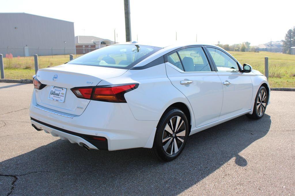 2022 Nissan Altima 2.5 SV
