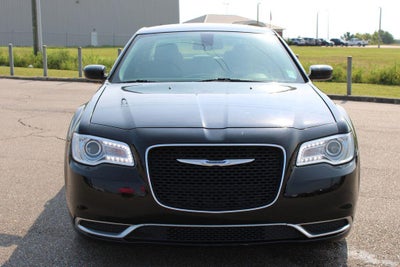 2019 Chrysler 300 Touring