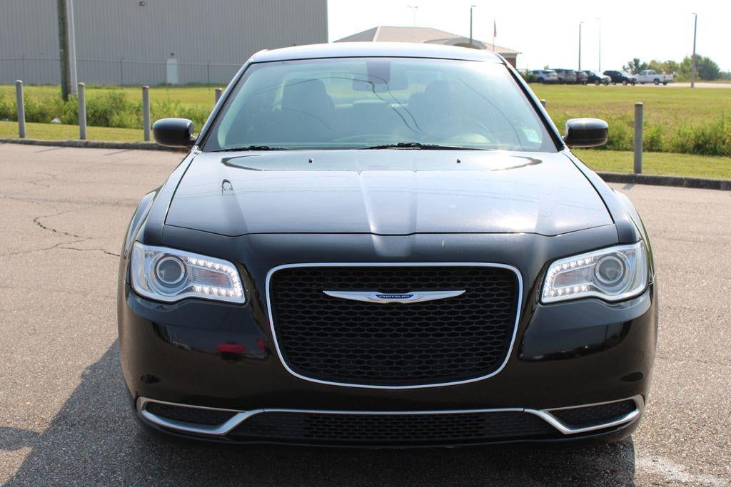 2019 Chrysler 300 Touring