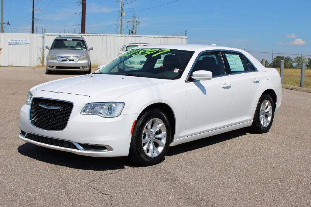 2022 Chrysler 300 Touring