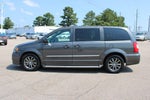 2016 Chrysler Town & Country S