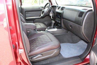 2010 HUMMER H3 Base