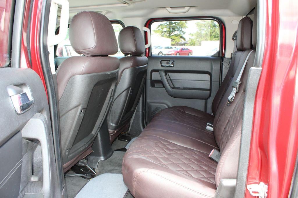 2010 HUMMER H3 Base
