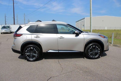 2025 Nissan Rogue Platinum
