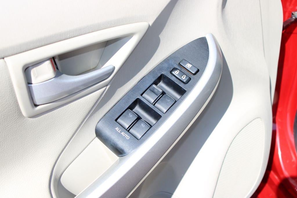 2011 Toyota Prius I