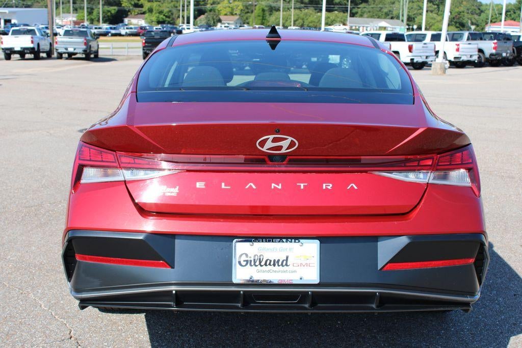 2025 Hyundai Elantra SEL Convenience